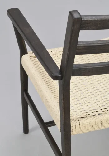 ROWICO Harlan spisebordstol, m. armlener - lys beige papirsnor og brun eik