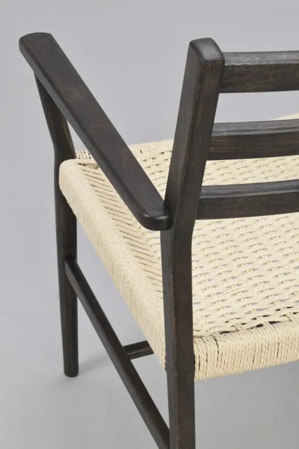 ROWICO Harlan spisebordstol, m. armlener - lys beige papirsnor og brun eik