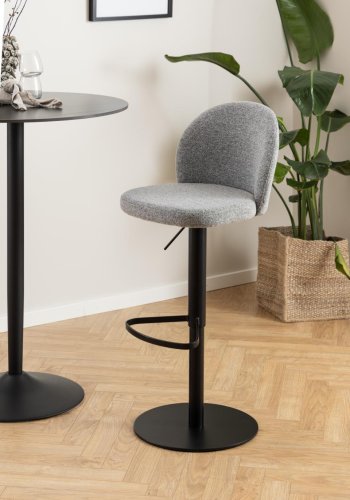 ACT NORDIC Patricia Barhocker, m. Rückenlehne, Fußstütze, Drehfunktion, Gaskartusche – grauer Stoff und schwarzer Stahl