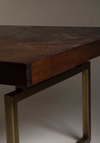 DUTCHBONE Class Couchtisch, Fischgrätmuster, rechteckig – braunes Holz und goldener Stahl (120x60)