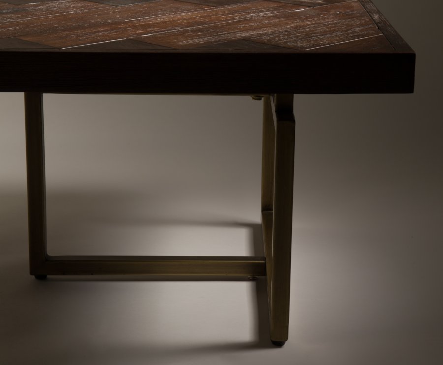 DUTCHBONE Class Couchtisch, Fischgrätmuster, rechteckig – braunes Holz und goldener Stahl (120x60)