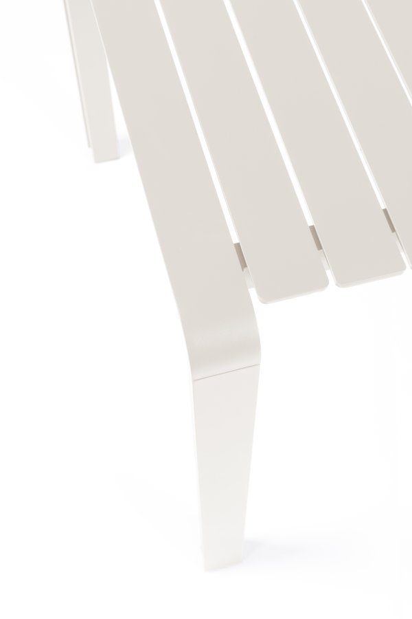 ZUIVER Vondel hagebord, rektangulrt - leirehvit aluminium (168,5x87)