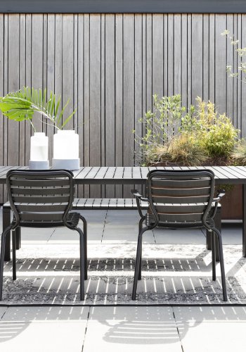 ZUIVER Vondel hagebord, rektangulrt - svart aluminium (214x97)