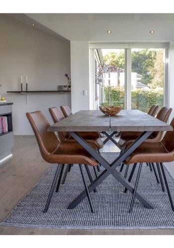HOUSE NORDIC rektangulrt Toulon spisebord - rkt eik og metall (200x95)