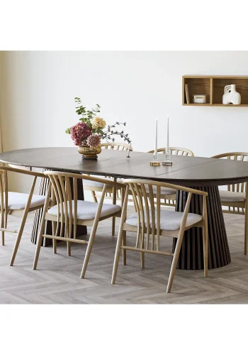 HOUSE NORDIC Osaka spisebord - Spisebord, eikefiner, rkt, inkl. tre ileggsplater<br>120x120-160-200-240x75 cm