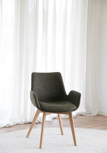 ROWICO Drimsdale lenestol, med armlener - grnn polyester og naturlig eik