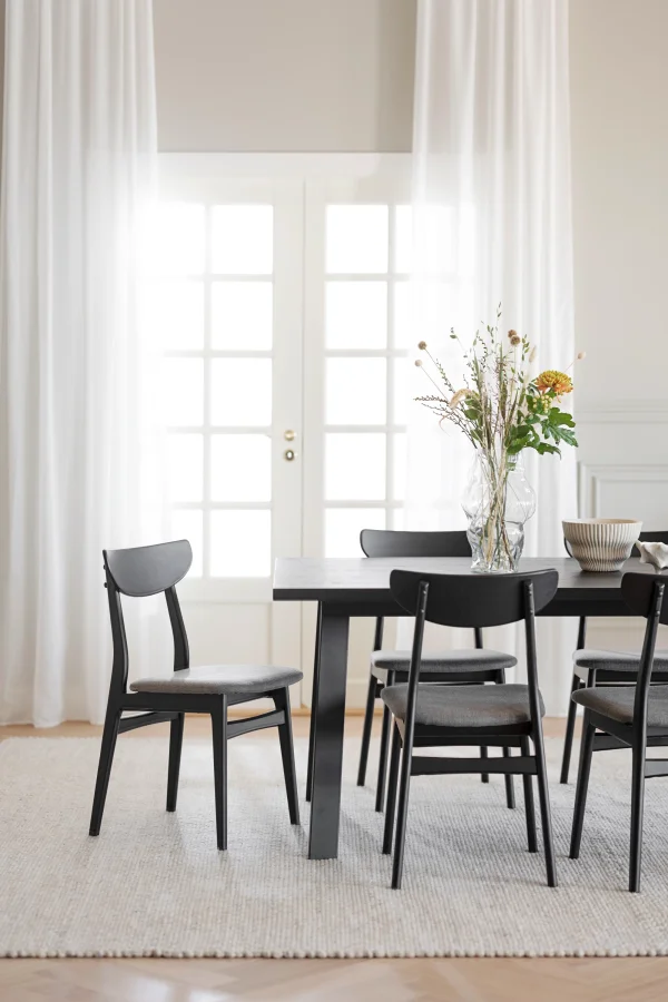 ROWICO Winnipeg spisebord, med uttrekk - svart eikefiner og svart metall (200x100)