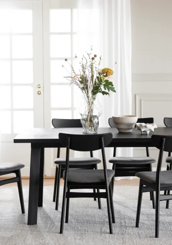 ROWICO Winnipeg spisebord, med uttrekk - svart eikefiner og svart metall (200x100)