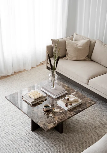 ROWICO Brooksville sofabord, kvadratisk - brun marmor og brun egefinér (90x90)