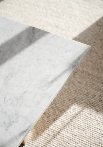 ROWICO Brooksville sofabord, kvadratisk - hvid marmor og brun egefinér (90x90)