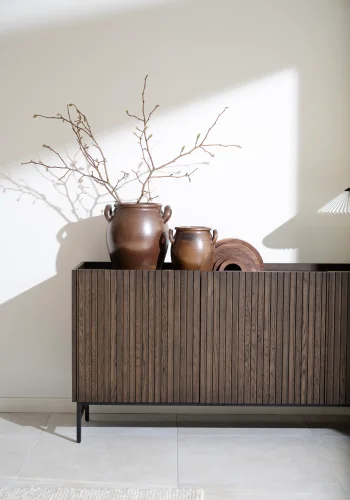 ROWICO Halifax skjenk, m. 3 drer og 3 hyller - brun eikefiner og sort metall