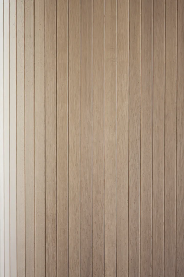 ROWICO Haddington skap, m. 2 skyvedrer og 4 hyller - hvitpigmentert eikefiner og sort metall