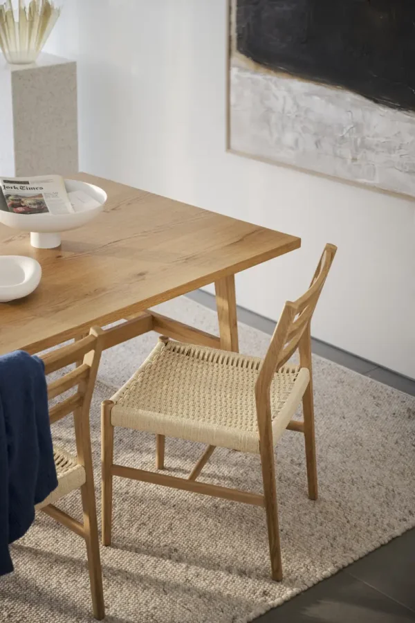 ROWICO Harlan spisestuestol - lys beige papirsnor og naturlig eik