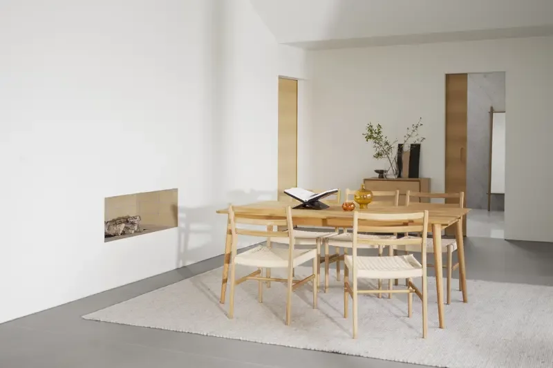 ROWICO Harlan spisestuestol - lys beige papirsnor og naturlig eik