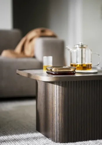 ROWICO Sullivan sofabord, kvadratisk - brun egefinr og eg (60x60)