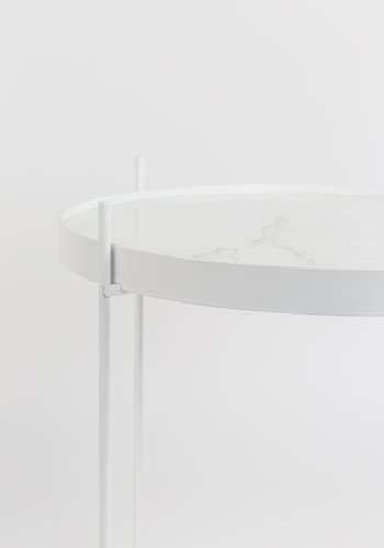 ZUIVER Cupid sidebord S, rundt - hvitt glass med marmorlook og hvitt metall (43)