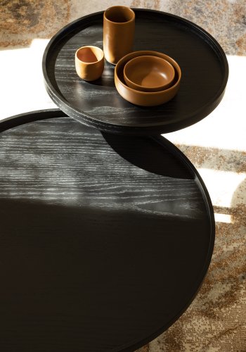 ZUIVER Jason sidebord, rund - sort egetræsfinér og metal (Ø46)