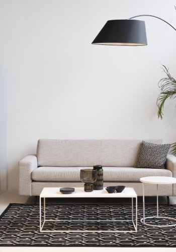 ZUIVER Glasert salongbord, rektangulrt - hvit keramikk og jern (93x42,5)