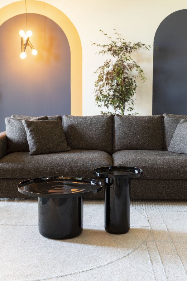 ZUIVER Shiny Bomb sidebord, rundt - svart aluminium (40)