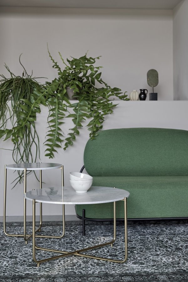 WHITE LABEL LIVING Timpa salongbord, rundt - hvit marmor og gullmetall (70)