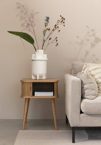 ZUIVER Barbier sidebord, m. 1 skyvedr - naturlig eikefiner og eik (45x45)