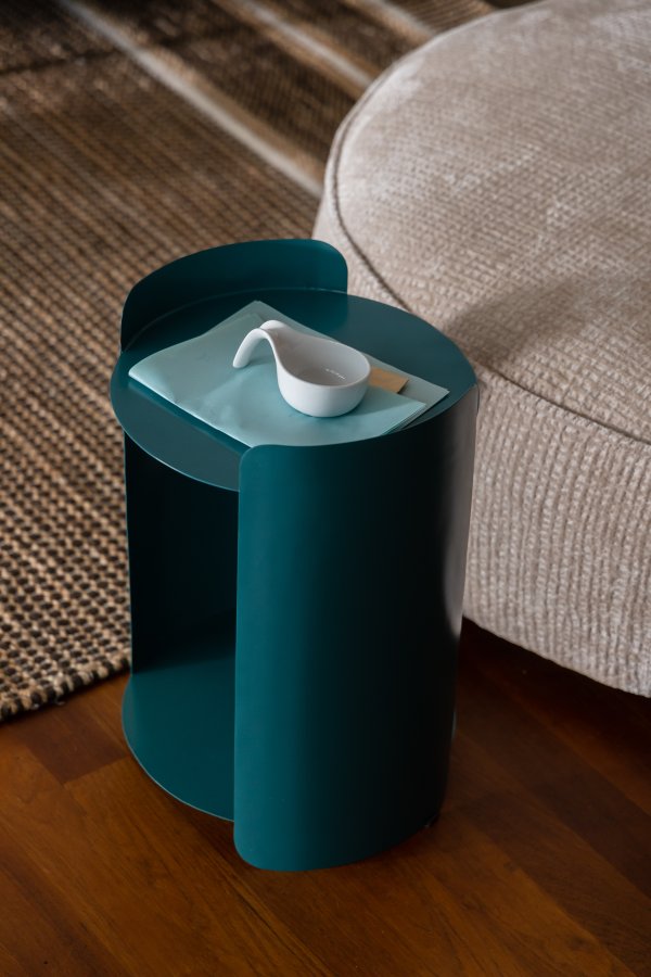 DUTCHBONE Navagio sidebord, m. 1 hylle, rund - bltt metall (31)