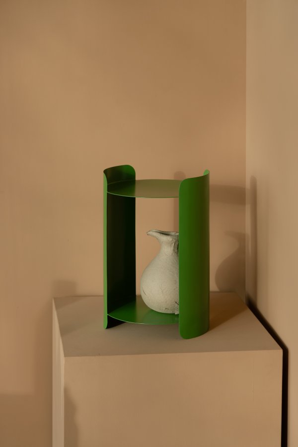 DUTCHBONE Navagio sidebord, m. 1 hylle, rund - grnt metall (31)