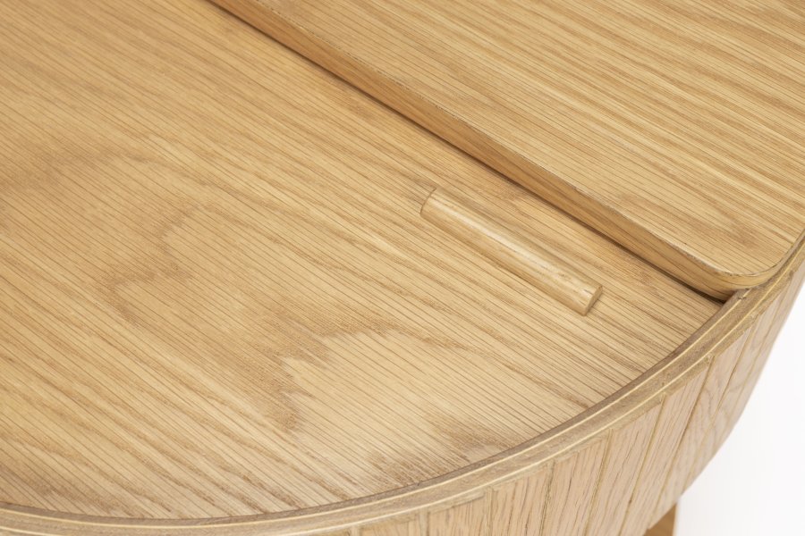 ZUIVER Slides sidebord, m. 1 rom og 1 hylle - naturlig eikefiner og svart metall (45)