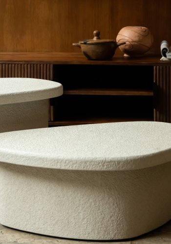 DUTCHBONE Veda sidebord, hy - beige resirkulert marmor (56x45)