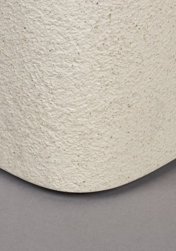 DUTCHBONE Veda sidebord, lavt - beige resirkulert marmor (56x45)