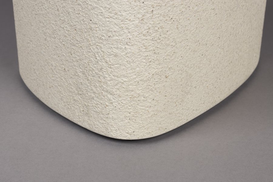 DUTCHBONE Veda sidebord, lavt - beige resirkulert marmor (56x45)