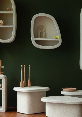 DUTCHBONE Veda sidebord, lavt - beige resirkulert marmor (56x45)