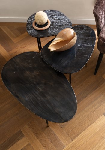 DUTCHBONE Phyllis sidebord, kologisk - svart mangotre og svart jern (sett med 3)