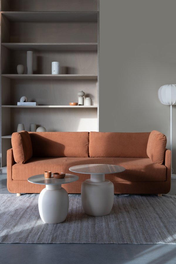 WHITE LABEL LIVING Karula sidebord, Hyt, rundt - beige keramikk/jern (60)