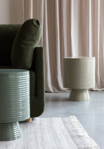 WHITE LABEL LIVING Sven L sidebord, rundt - elfenbensfarget jern (35)