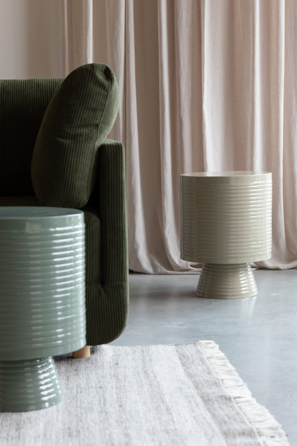 WHITE LABEL LIVING Sven L sidebord, rundt - elfenbensfarget jern (35)