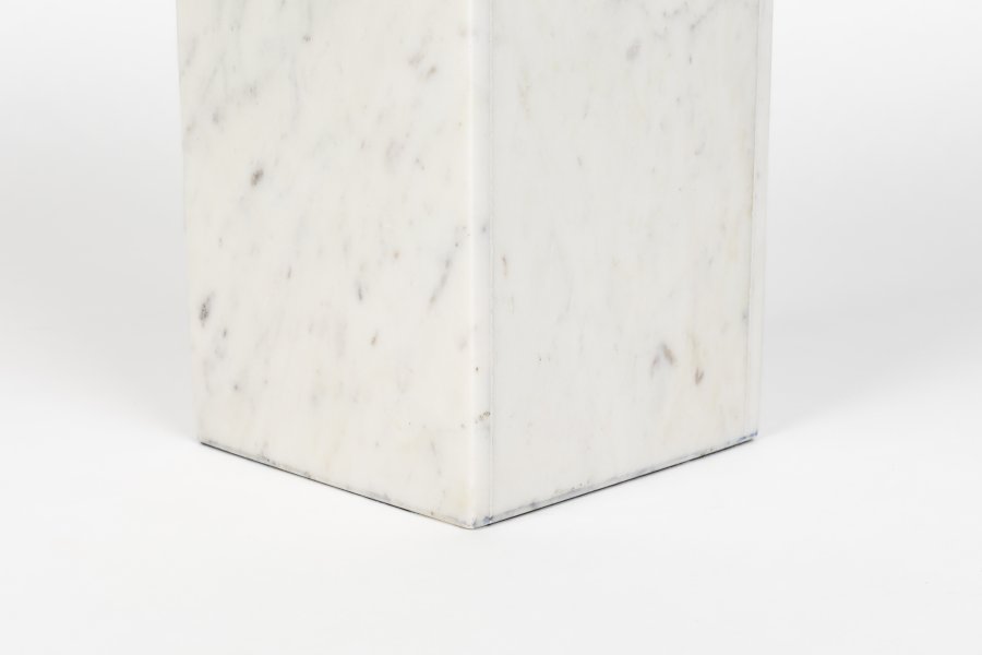 ZUIVER Pride sidebord - aluminium og hvit marmor (30)