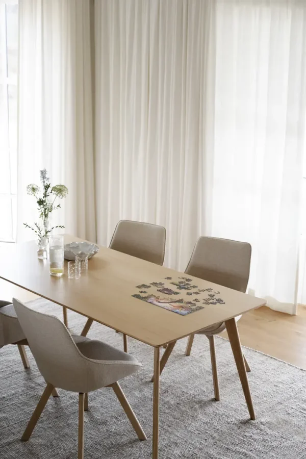 ROWICO Alison spisebordsstol, drejelig - lys beige stof og natur egetr