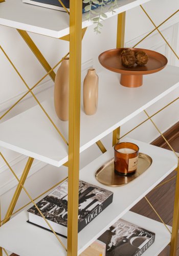 NORDVRK Elysian bokhylle, med 5 hyller - hvit melamin og gullfarget metall