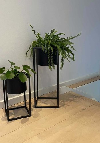 HOUSE NORDIC Marla blomsterstativ - svart stl (sett med 2)