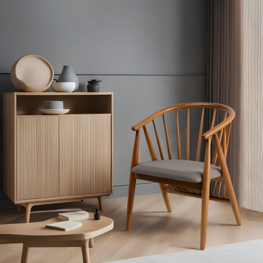 NORDVÄRK Doris spisebordstol, m. armlener - grtt og eikefarget tre