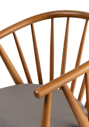 NORDVÄRK Doris spisebordstol, m. armlener - grtt og eikefarget tre