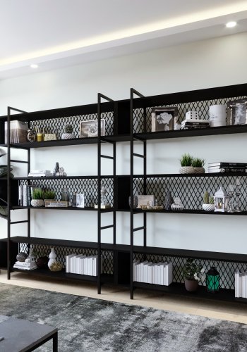 FUNZI LIVING  Regal – schwarzes Melamin und schwarzes Metall