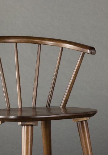 VENTURE DESIGN Bobby Esszimmerstuhl, mit Armlehnen – Kautschukholz in Mokka