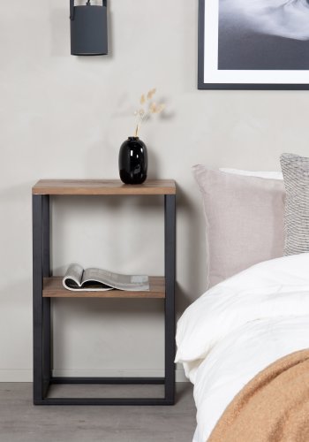 VENTURE DESIGN Rise sidebord, m. 1 hylle - teakfarget papirlaminat og sort stl (45x30)