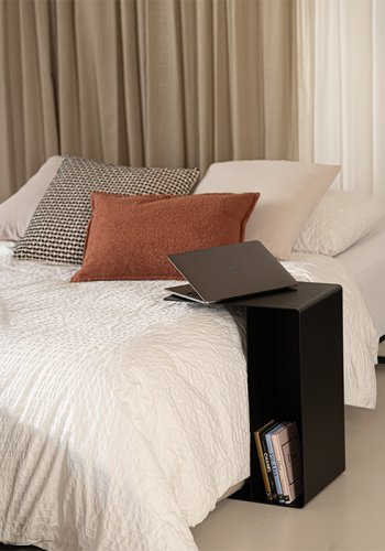 SPINDER - Niedriger Beistelltisch SLIDE