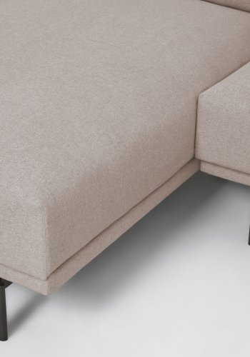 KAVE HOME Galene 3-manns sofa, med venstre sjeselong - beige resirkulerte fibre og jern