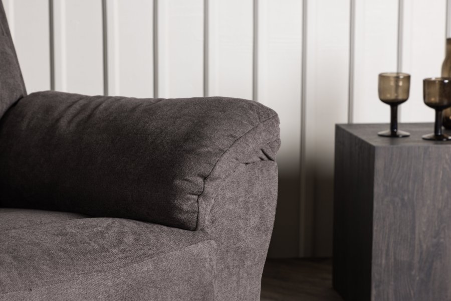 VENTURE DESIGN Taranto hvilestol, m. armlen - brun polyester og metall