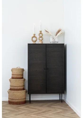 HOUSE NORDIC Kyoto-skap, med 2 drer og 3 hyller - rkt eikefiner og svart stl