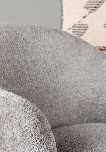 VENTURE DESIGN Catania Sessel, mit Armlehnen – hellgraues Polyesterbouclé und schwarzer Stahl